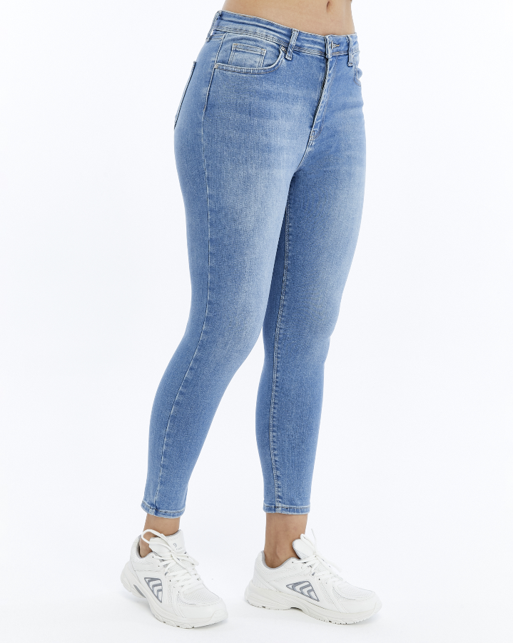 Resim Yenikoza Kadın Jean