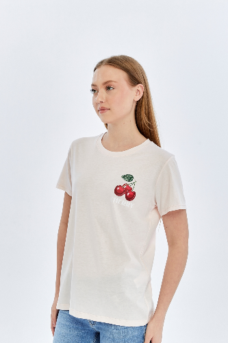 Resim Viole&More Kadın T-Shirt Yk22 Cherry Baskılı