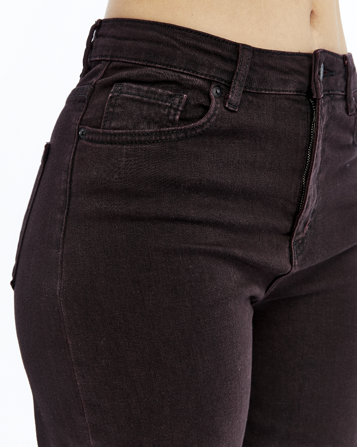 Resim Yenikoza Kadın Jean