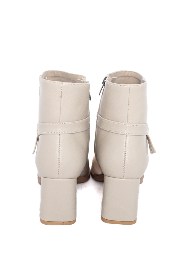 Resim Yenikoza Kadın Bot