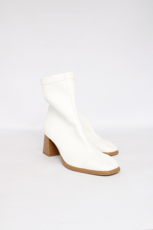 Resim Yenikoza Kadın Bot