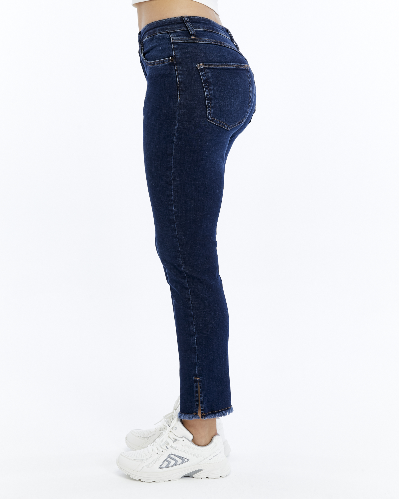 Resim Yenikoza Kadın Jean