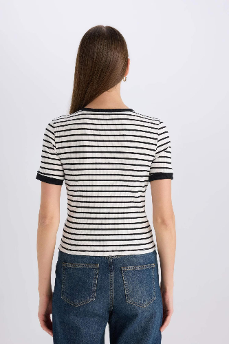 Resim Defacto Kadın Kısa Kol T-shirt C2566AX/BK81