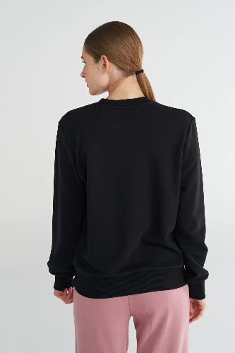 Resim Hummel Hml-T-Hmlpulse Regular Crew W Neck  Kadın Sweatshirt 922440-2001