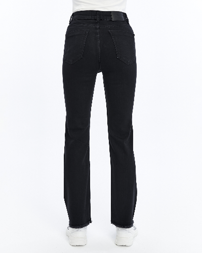 Resim Yenikoza Kadın Jean