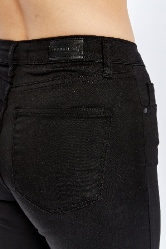 Resim Yenikoza Kadın Jean