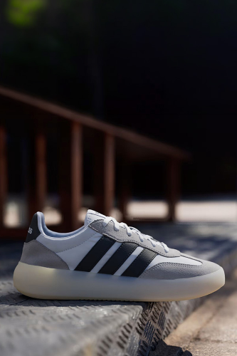 Resim Adidas Barreda De Kadın Spor Ayakkabı Jr3101