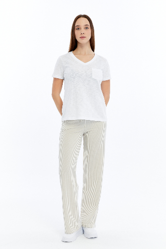 Resim Viole&More 1001 Flamlı Cepli V Yaka Kadın T-shirt