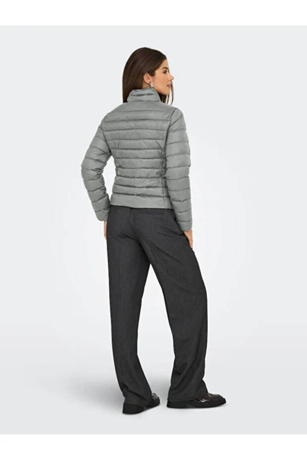 Resim Only Onltahia Lw Quilted Jacket Otw Noos Otw Kadın Mont 15351967