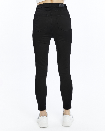 Resim Yenikoza Kadın Jean