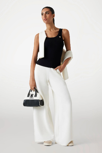 Resim Guess Athleisure  Kadın  T-shirt V4YP06K8RT2-JBLK Colette Rıb Tank