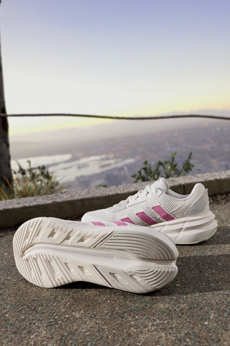 Resim Adidas Astrastar Kadın Spor Ayakkabı JP5947