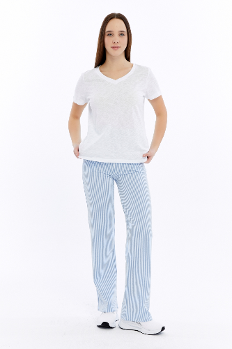 Resim Viole&More 1002 Flamlı  V Yaka Kadın T-shirt