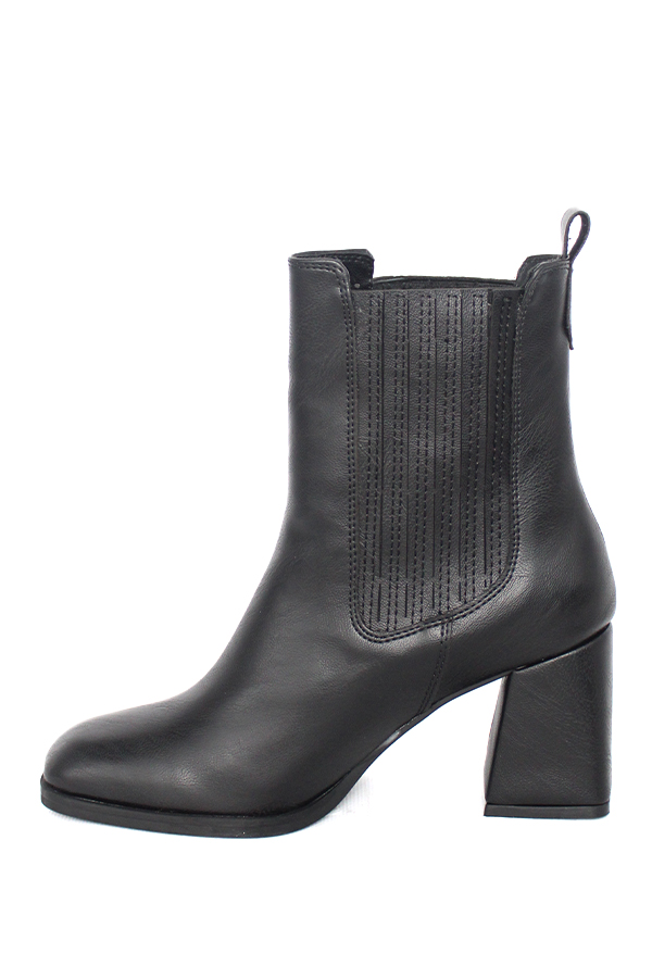 Resim Yenikoza Kadın Bot