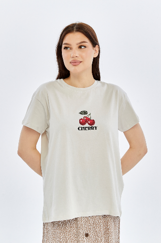Resim Viole&More Kadın T-Shirt Yk22 Cherry Baskılı