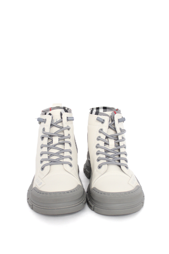 Resim Yenikoza Kadın Bot