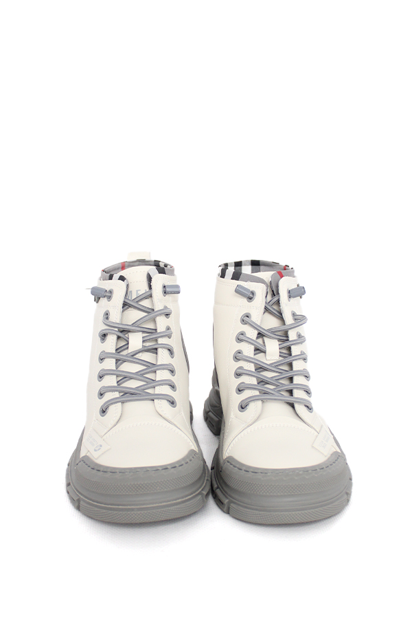 Resim Yenikoza Kadın Bot