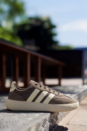 Resim Adidas Barreda Decode Earstr Erkek Spor Ayakkabı JR3519