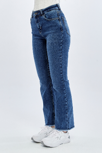 Resim Yenikoza Kadın Jean