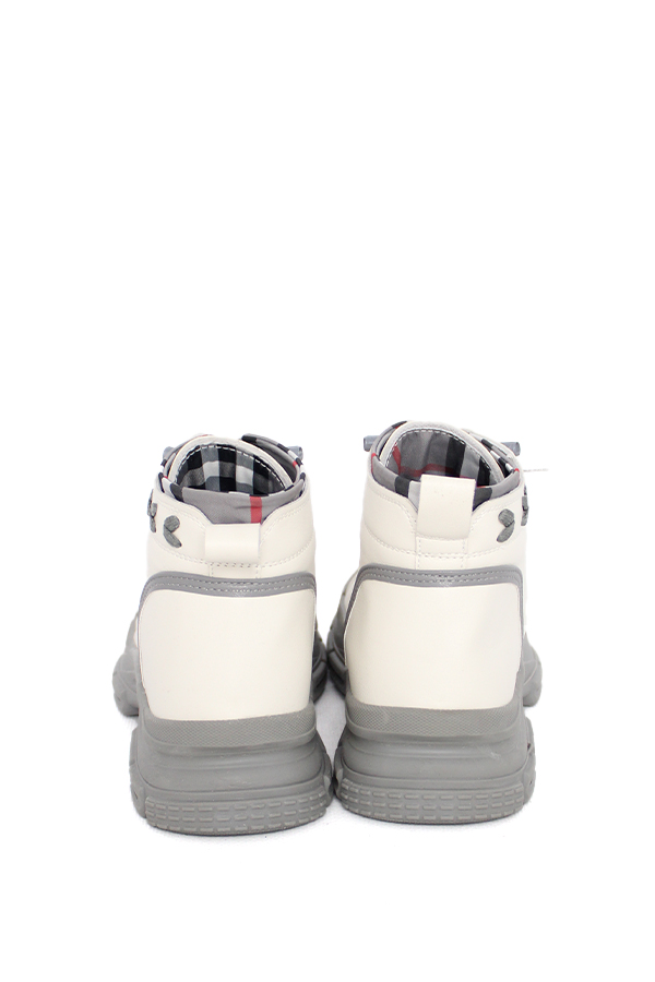 Resim Yenikoza Kadın Bot