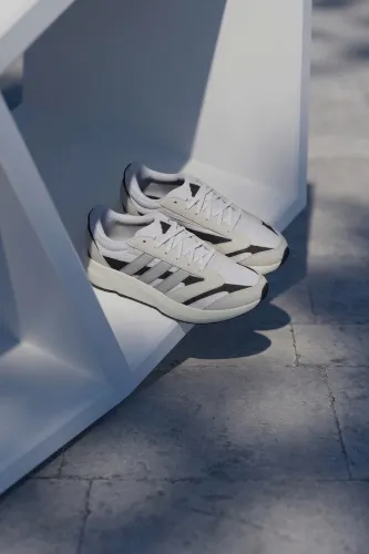 Resim Adidas Lıghtshıft 2.0  Erkek Spor Ayakkabı JQ9650