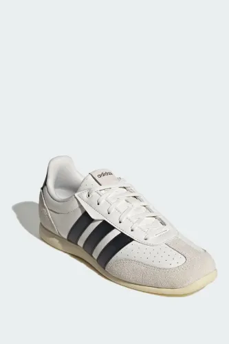 Resim Adidas BARREDA LO Kadın Spor Ayakkabı KI6726