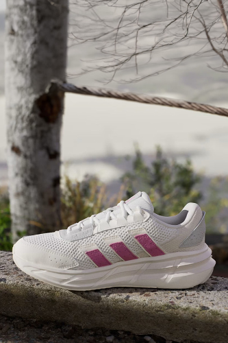 Resim Adidas Astrastar Kadın Spor Ayakkabı JP5947