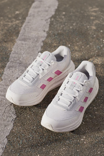 Resim Adidas Astrastar Kadın Spor Ayakkabı JP5947