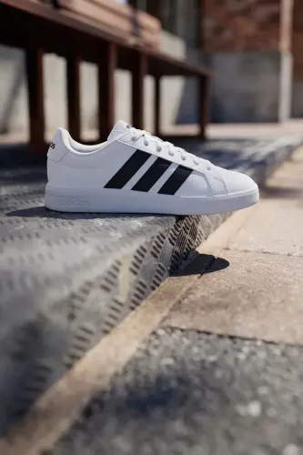 Resim Adidas GRAND COURT BASE 3.0 Erkek Spor Ayakkabı JR4613
