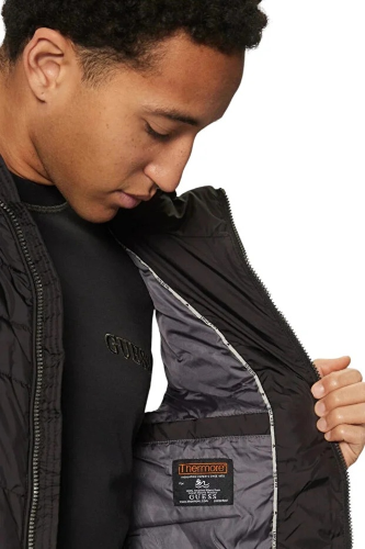 Resim Guess  Erkek  Yelek M5RN21WCQA2-JBLK Lıght Puffa Vest