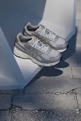 Resim Adidas TECHNOCHAOS 2000 Kadın Spor Ayakkabı KI5549