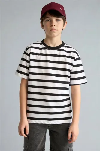 Resim Defacto Erkek Çocuk T-shirt H4342A8/BK81