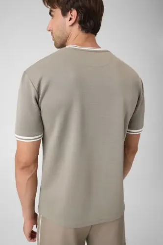 Resim Z6YI22K5021-G9D5 Gues Erkek T-shirt