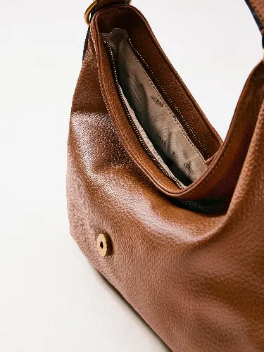 Resim Guess Handbag  Kadın  Çanta HWBB9308180-COG Camden Shoulder Bag