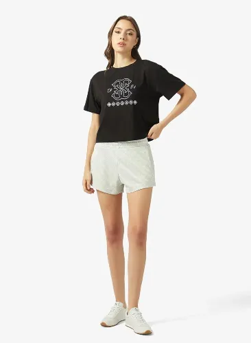 Resim Guess Athleisure  Kadın  T-shirt V6GI10K2977-JBLK Gabı Ss Cn T-Shırt