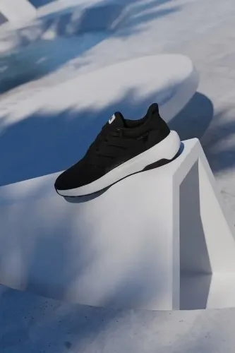 Resim Adidas ULTIMASHOW 2.0 Erkek Spor Ayakkabı IE8900