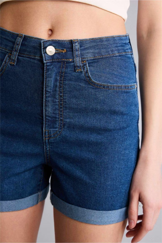 Resim Defacto Kadın Penye Şort A1959AX/NM28