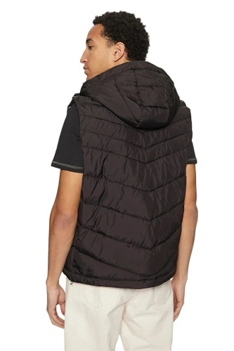 Resim Guess  Erkek  Yelek M5RN21WCQA2-JBLK Lıght Puffa Vest