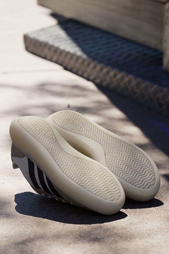 Resim Adidas Barreda De Kadın Spor Ayakkabı Jr3101