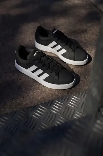 Resim Adidas GRAND COURT BASE 3.0 Kadın Spor Ayakkabı HQ0095