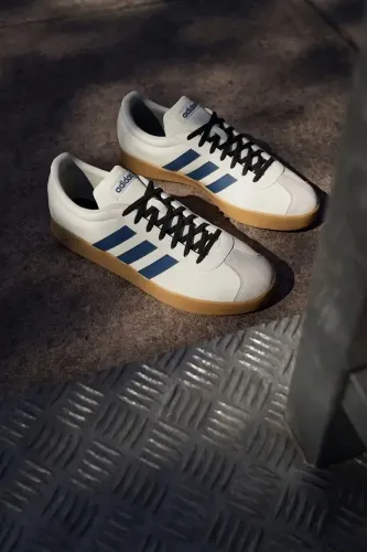 Resim Adidas VL COURT BASE Erkek Spor Ayakkabı IH6741