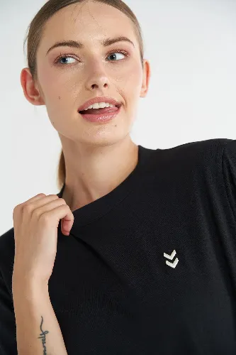 Resim Hummel Hml-T-Hmlpulse Co Regular W Kadın Kısa Kol T-Shirt 912261-2001