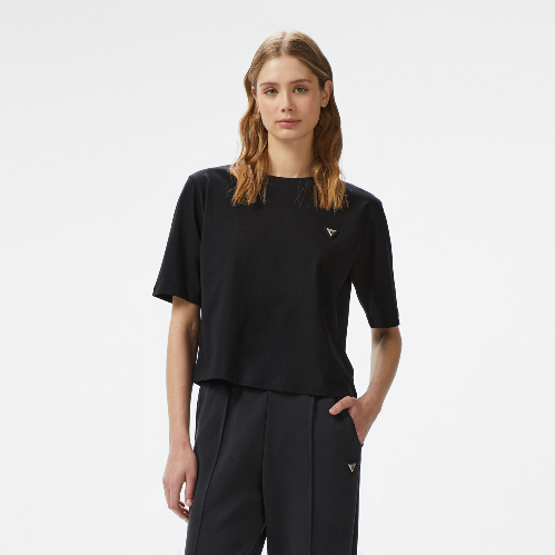 Resim Guess Athleisure  Kadın  T-shirt V4BI21I3Z14-JBLK Colette Boxy T-Shırt
