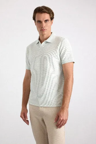 Resim Süvari Polo Yaka V Patlı T-shirt Sts1014000005