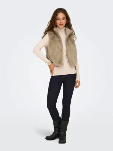 Resim Only Onldana Faux Fur Rev.Waıstcoat Otw Cc Kadın Mont 15348986