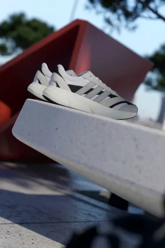 Resim Adidas LIGHTSHIFT 2.0 Kadın Spor Ayakkabı JQ9639