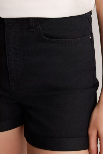 Resim Defacto Kadın Penye Şort A1959AX/NM40