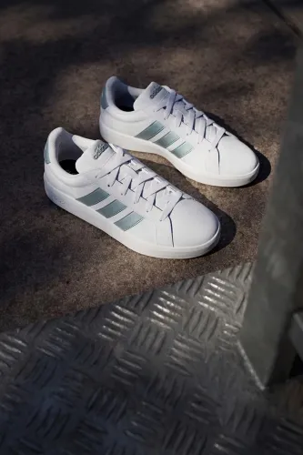 Resim Adidas Grand Court Base 3. Kadın Spor Ayakkabı Hq0092