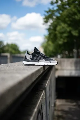 Resim Adidas TECHNOCHAOS 2000 Erkek Spor Ayakkabı JR7229