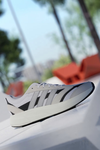 Resim Adidas Lıghtshıft 2.0  Erkek Spor Ayakkabı JQ9650
